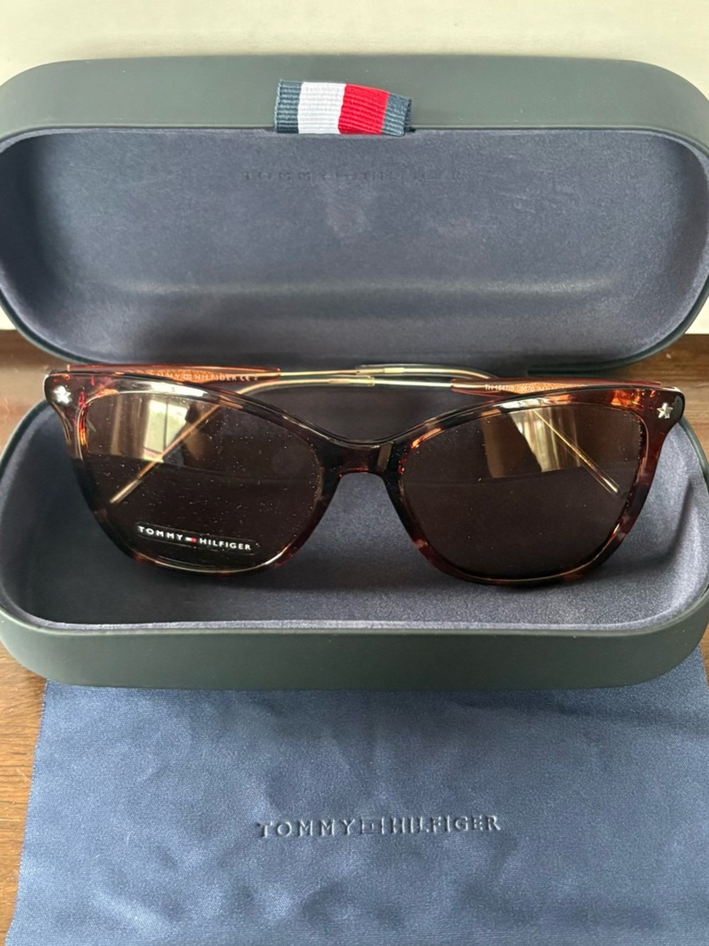 Tommy Hilfiger Tortoiseshell Cat Eye Sunglasses with Gold Bridge TH 1647/S
